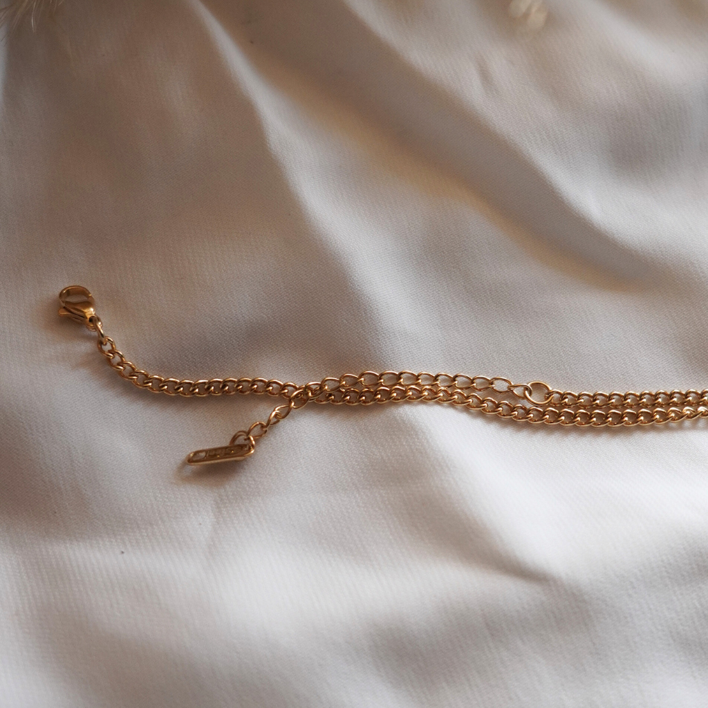 Petite Link Necklace