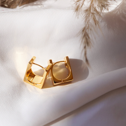 Square Rebel Gold Earring